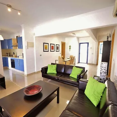 Playa Blanca Sleeps 6 Pool Wifi T691300 *