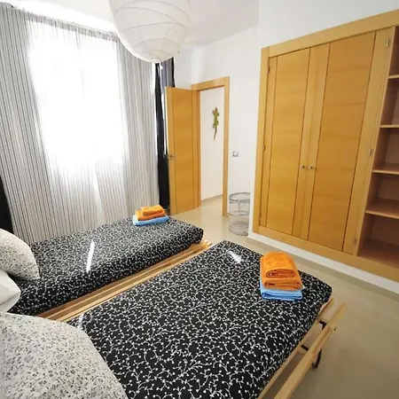 Playa Blanca Sleeps 6 Pool Wifi T691300 Willa *