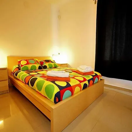 Playa Blanca Sleeps 6 Pool Wifi T691300 *