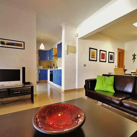 Playa Blanca Sleeps 6 Pool Wifi T691300 Βίλα *